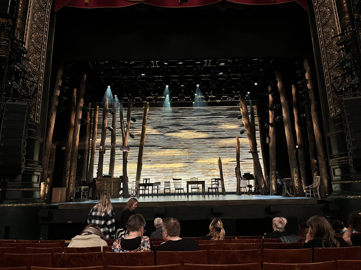 Heave away and kiss the fish @ComeFromAwayUK @GrandTheatreLS1 Just as good as last time we saw it in the West End.