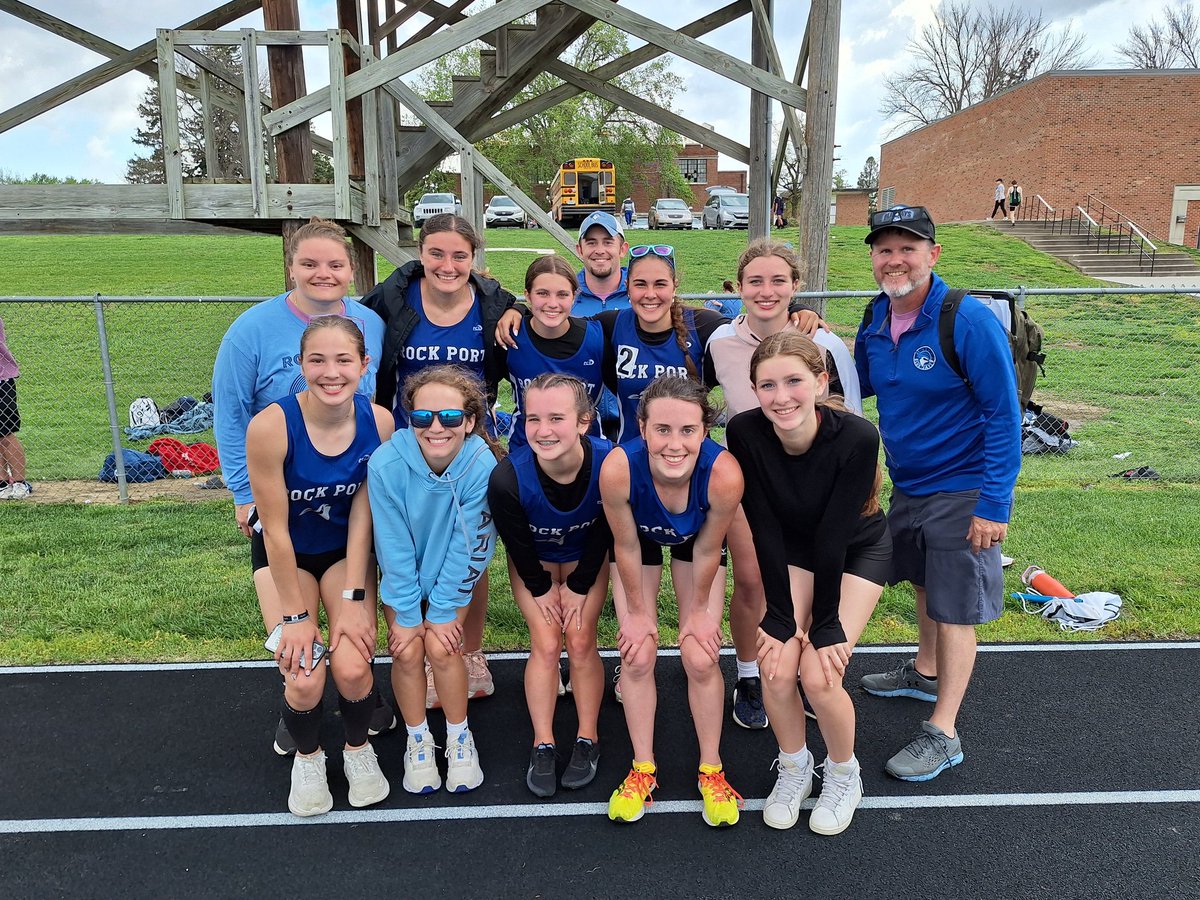 RPBlueJays's tweet photo. Blue Jays rocked the 275 Track meet today!
JH Girls 1st, 170 points
JH Boys 1st, 95 points
HS Girls 1st, 134 points
HS Boys 2nd, 112 points

RP set the following conference records:
Rylee J: Shot and Discus
Ella M: 300 Hurdles
JH Girls: 4×400 Relay

Go Big Blue!!! https://t.co/N0b8hnskan