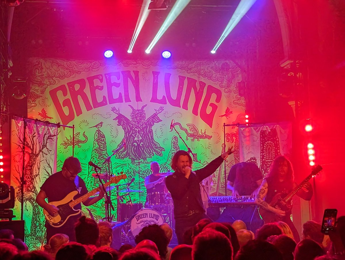 @greenlungband festival headliners of the future... Listen in to the next episode of @InTheAbyssUK to hear more... Wow! 💪🐐 #greenlung #metaltwitter