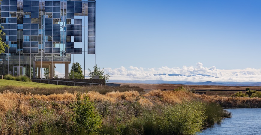 ucmerced's tweet photo. UC Merced's School of Engineering is expanding its offerings into exciting areas, with one major effective this fall.

Discover the latest additions to our academic offerings here 🔗https://t.co/ZwsPdnEEyj https://t.co/fmZwHQPumX