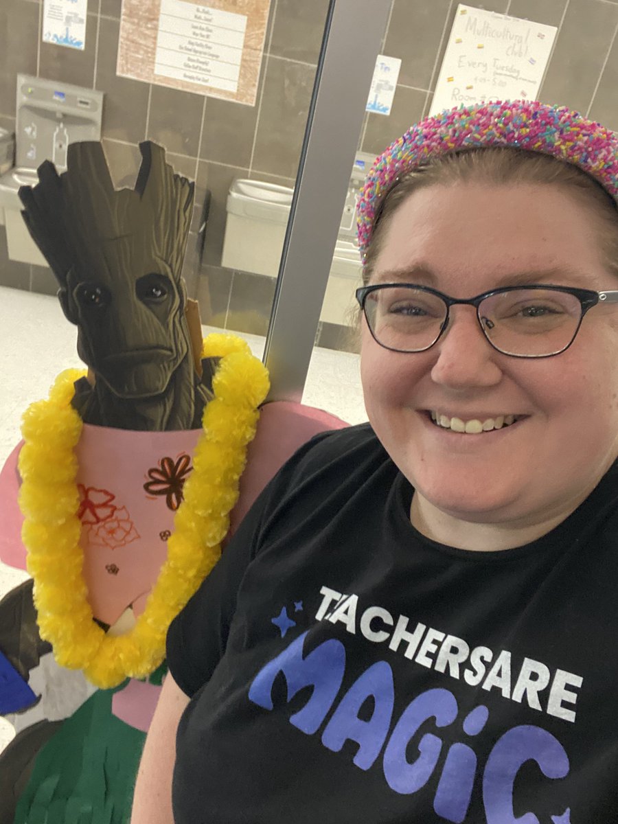 Groot and I think Teachers Are Magic! Thanks @magicschoolai for the awesome shirt for #TechTshirtTuesday! #eduguardians @EduGuardian5