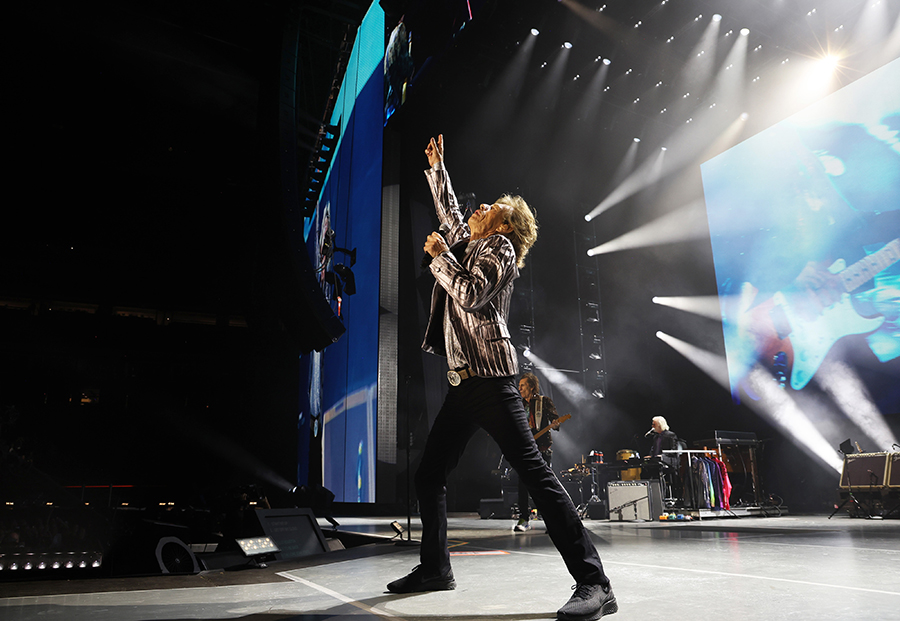 Rolling Stones kick off tour with a classic never performed in US sls.fm/g6xF