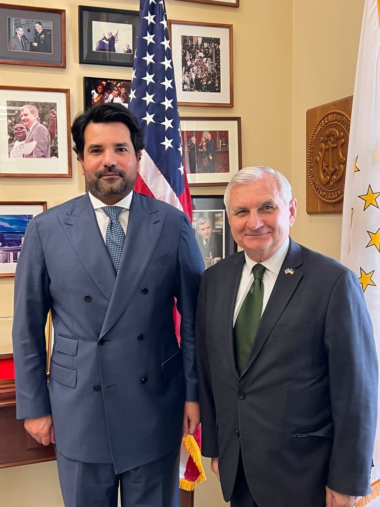 Had an excellent meeting with @SenJackReed today. The Senator and I discussed how Qatar and the US continue to work together as force multiplier to advance peace, security and prosperity in our region and beyond.