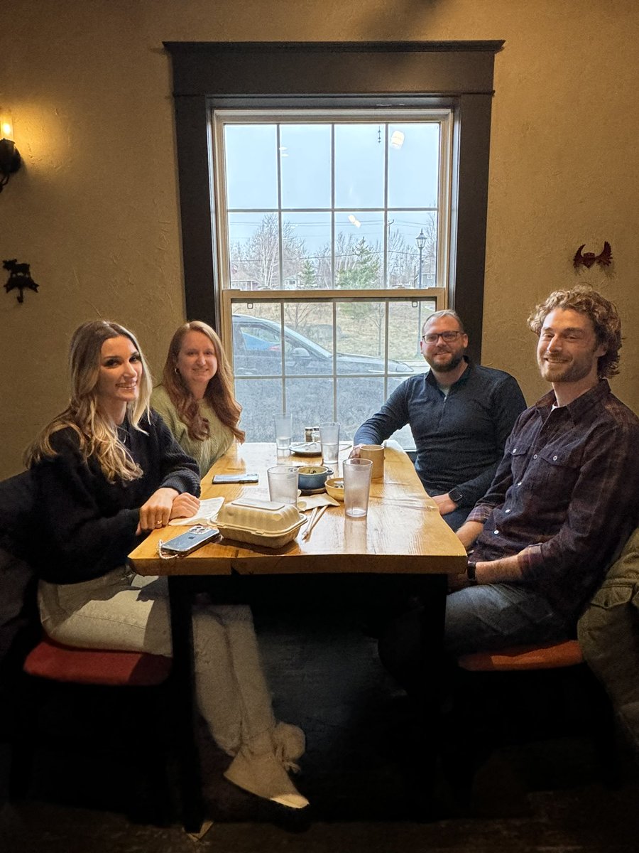 Myself and Dr Sara Hicks had a great meal and chat with @MUNMed students Erika and Nicholas doing their black bag rotation in @towngfw! 

Lots of questions and discussion about rural practice, joys and challenges, & being a generalist in NL.

#ruralmedicine #nextgendocs #NLHealth