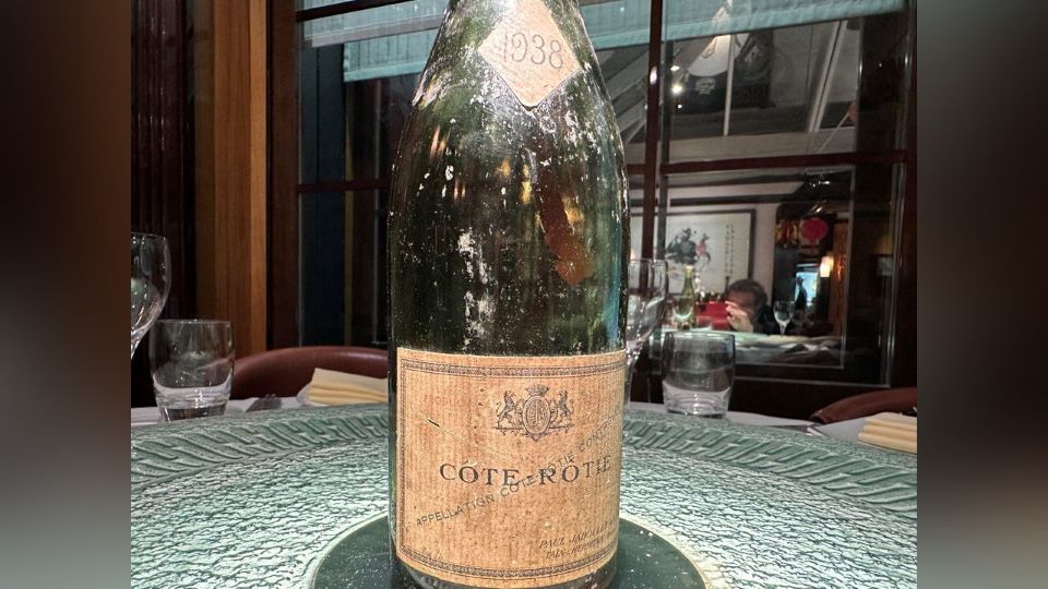This week's Cellar Favorite is the 1938 Paul Jaboulet Aîné Côte-Rôtie. See what Neal Martin thought about this wine on Vinous now.⁠
vinous.com/articles/cella…