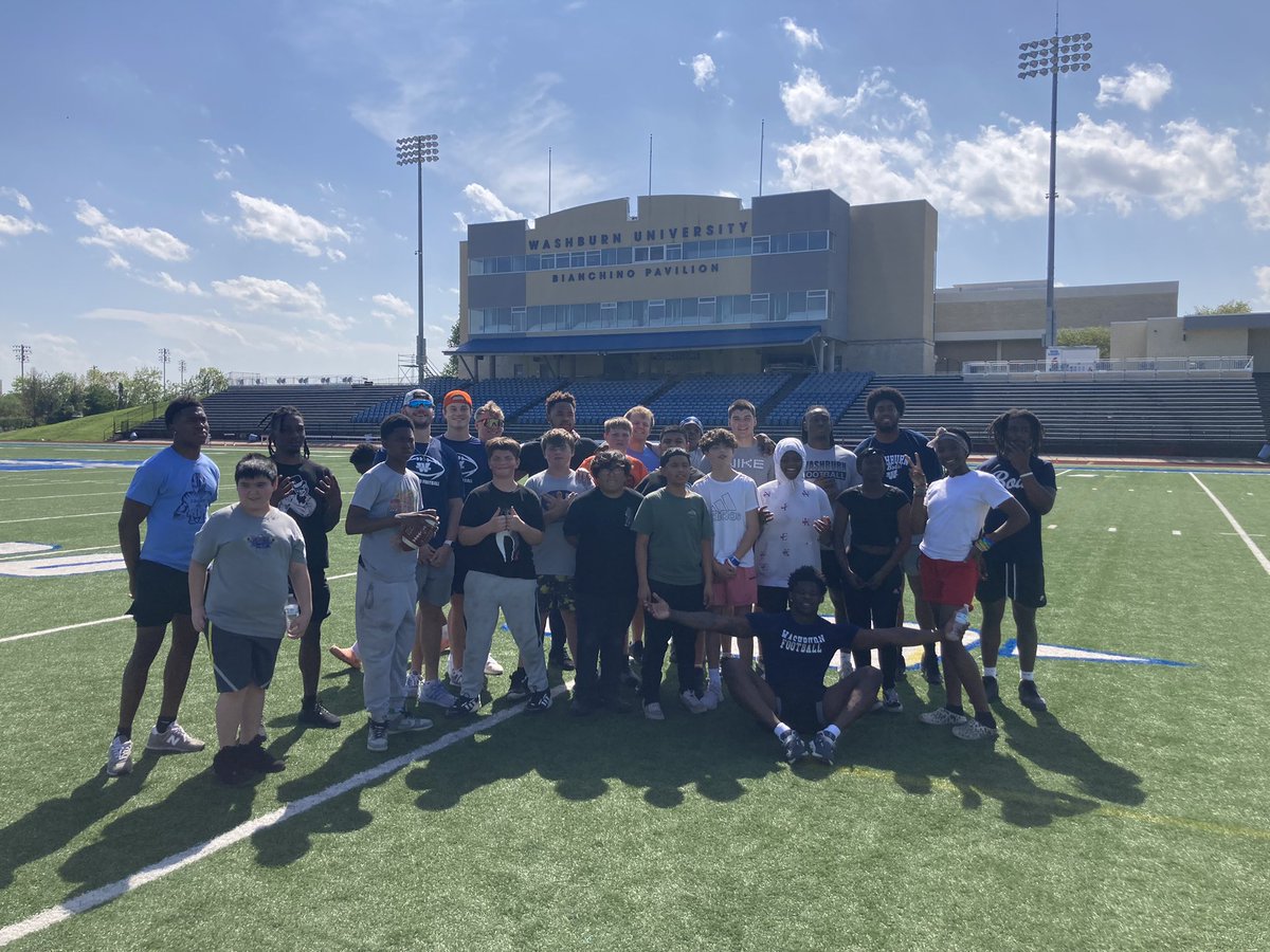 Camp SZN 🏈🏕 Robinson Middle School Clinic is Always a Great Time | @RobinsonRavens | #GoBods #RESET