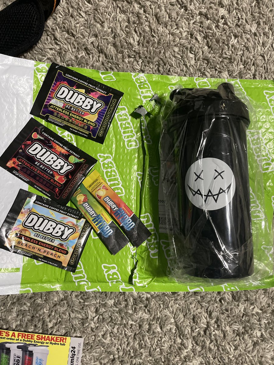 My guy just got his @DubbyEnergy starter pack in the mail, I wonder which flavor he’ll settle down with. 🐺⛓️🔥

#explore #BeBetter #DUBBY