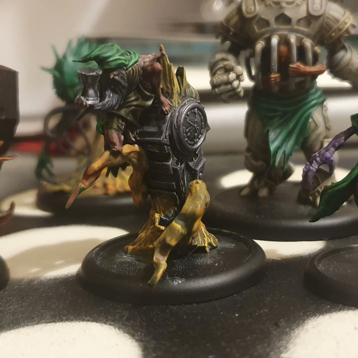 wallisa2011's tweet image. got some painting done for the first time in a while!