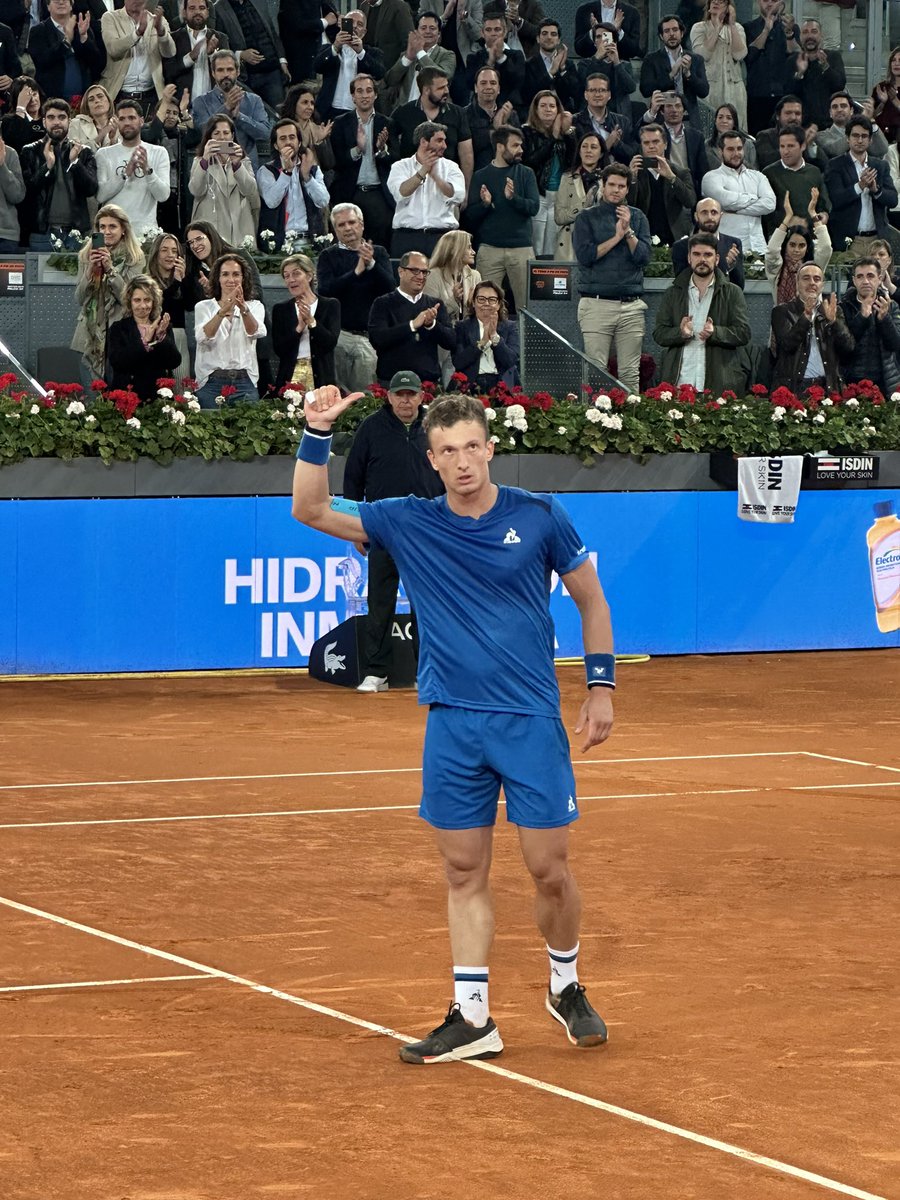 It’s… over. Jiri Lehecka beats Rafael Nadal 7-5, 6-4 to reach the QFs in Madrid. Fantastic performance from the Czech. That was Nadal’s last ever match in Madrid. A good week & run with lots of positives to take for Rome and Paris…