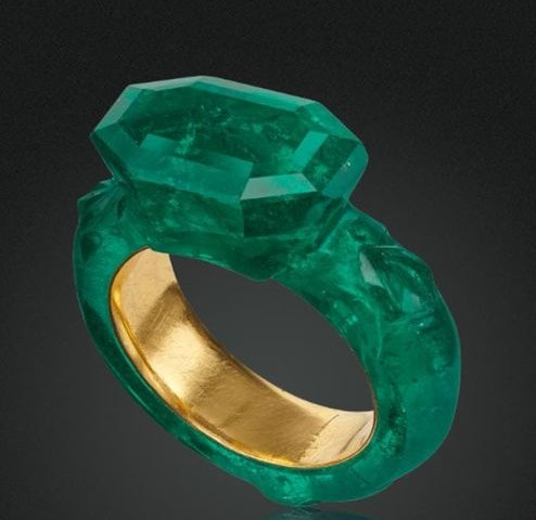 A Mughal emerald and #GOLD ring,. Date: c. 16-17th century AD.. 📷 Photo Credit: Christie's.