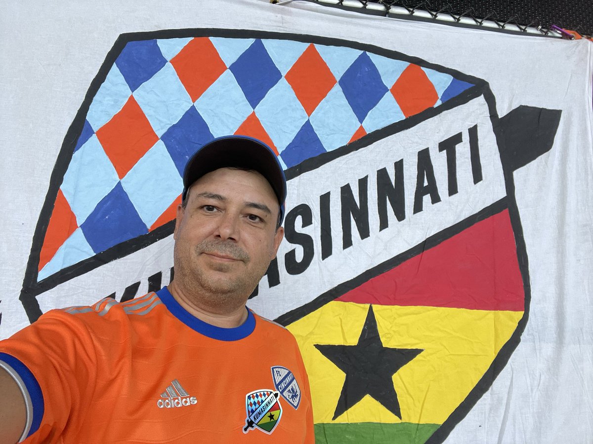 COME ON YOU FCC! This is the Kumasinnati SG banner. For 4 years nearly I’ve gotten to know and help the boys and we’ve done all we can but without help getting visas we’re dead in the water. If you know any ppl in immigration law or embassies or can help, please DM me. 🧡💙