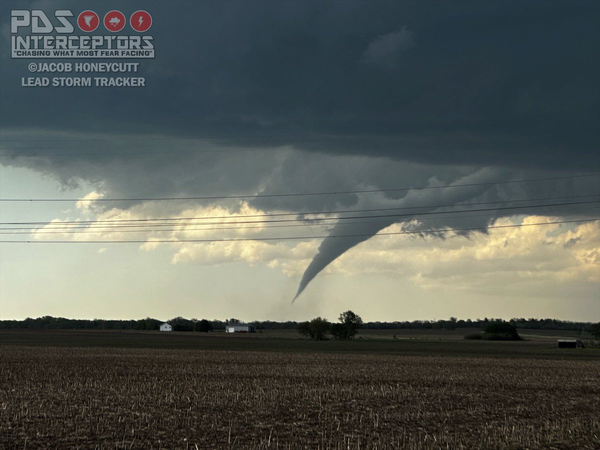 Westmoreland, Kansas, Tuesday afternoon. Tornado captured by @KSNNews Storm Tracker Jacob Honeycutt. #kswx @KSNStormTrack3 Ksn.com/weather