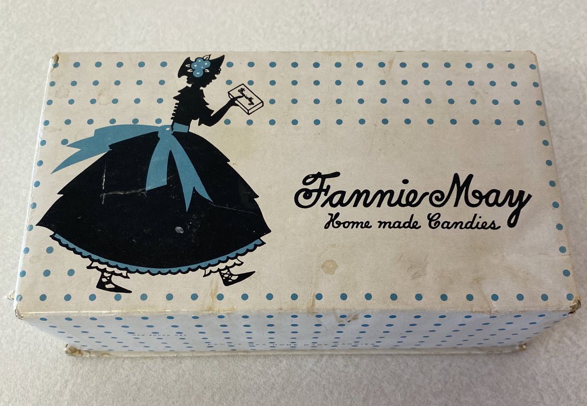 Hi! Any #Help Appreciated! 😀 Trying to figure out approximately what year this #Vintage #FannieMay #Chocolate Box is from. It’s a 1 pound box (empty of course - 7” x 4” x 2”). Part of our #collection (Not for sale). Thanks! Tom 🙂