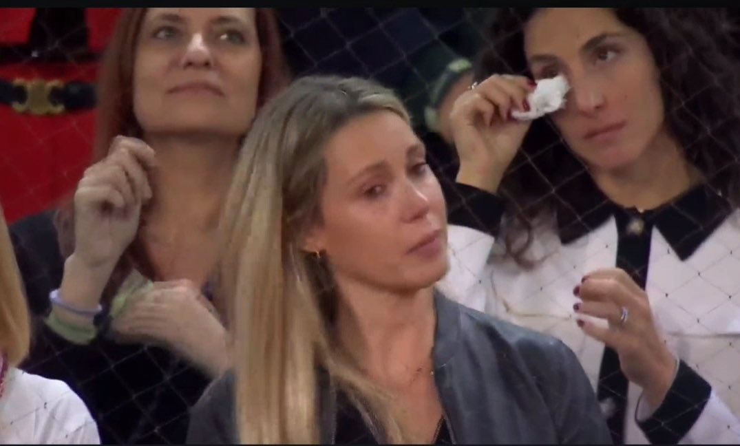 Rafa Nadal’s wife and sister are in tears as he is honored in Madrid after playing his final match at the event. 

They’re all of us. 🥹💔