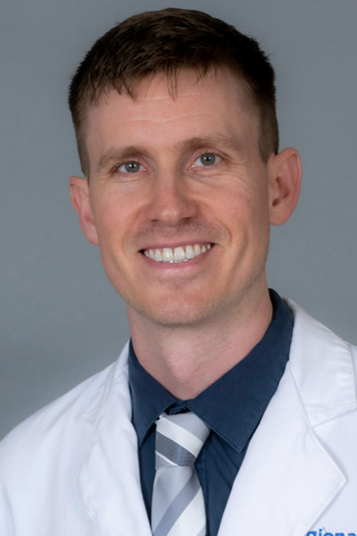 Kudos to Dr. Thomas Easterday, Asst. Professor, Division of Trauma/Surgical Critical Care for receiving the 2024 Excellence in Teaching Award by the UT Health Science Center Student Government Association Executive Council and the Office of Student Life. @uthsc @AcademicSurgery