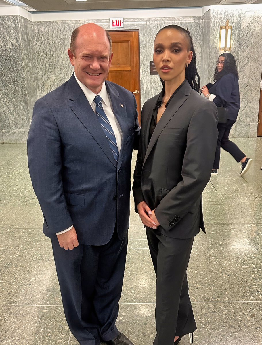Thank you @FKAtwigs for your testimony today about how urgent regulations are needed to protect artists from harms caused by generative AI. My bipartisan NO FAKES Act addresses the dangers of deepfakes not only the media industry, but for ordinary Americans.