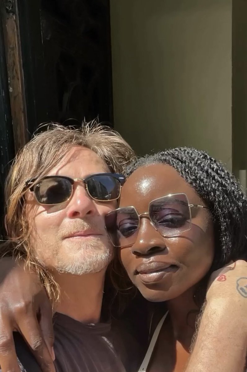 SantaBae90's tweet image. *Bonus  😊