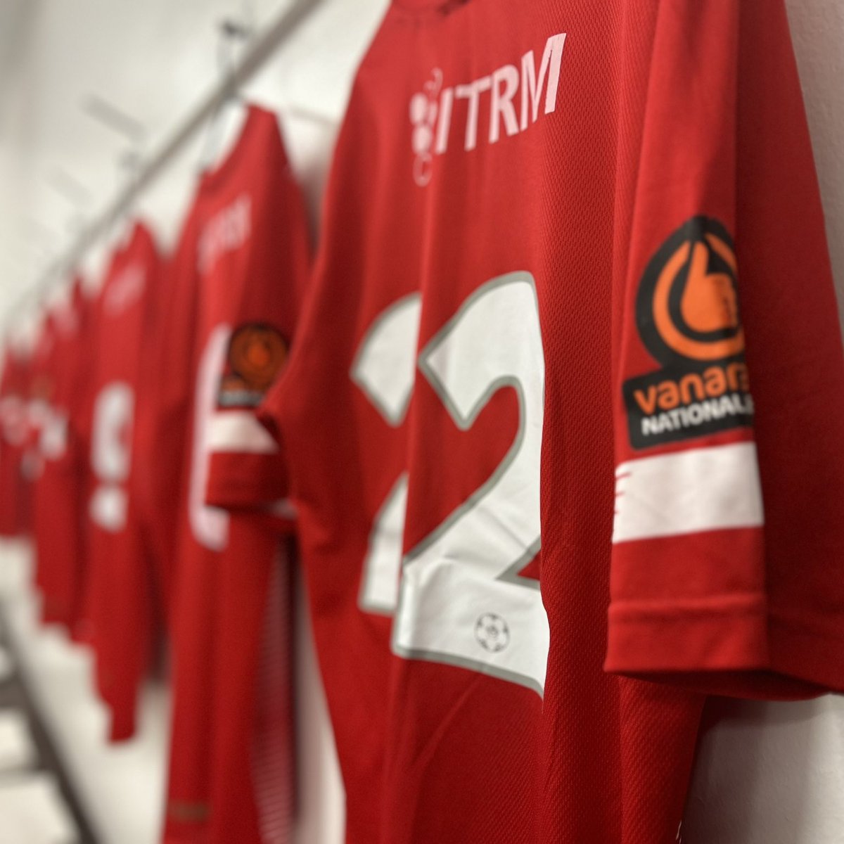 👕 COLLECT YOUR SHIRTS! A reminder that 2023/24 shirt sponsors are now able to collect the match shirts of their chosen player from Park View Road. 📞 Please call 07526961537 ahead of your visit and we'll get your shirt prepared! #WeAreWings🪽
