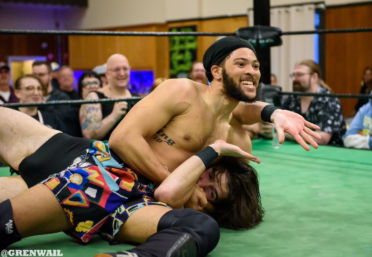 1/3 S03E17 @WrestlingOpen @beyondwrestling 
#SpotlightMatch
@draeger_pro vs @LittleKylon