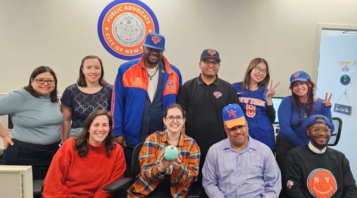 The City of Brotherly Love doesn't stand a chance against the Big Apple! 🏀 Our team is wishing the @nyknicks an amazing game against the Philadelphia 76ers in the playoffs. Make NYC proud!