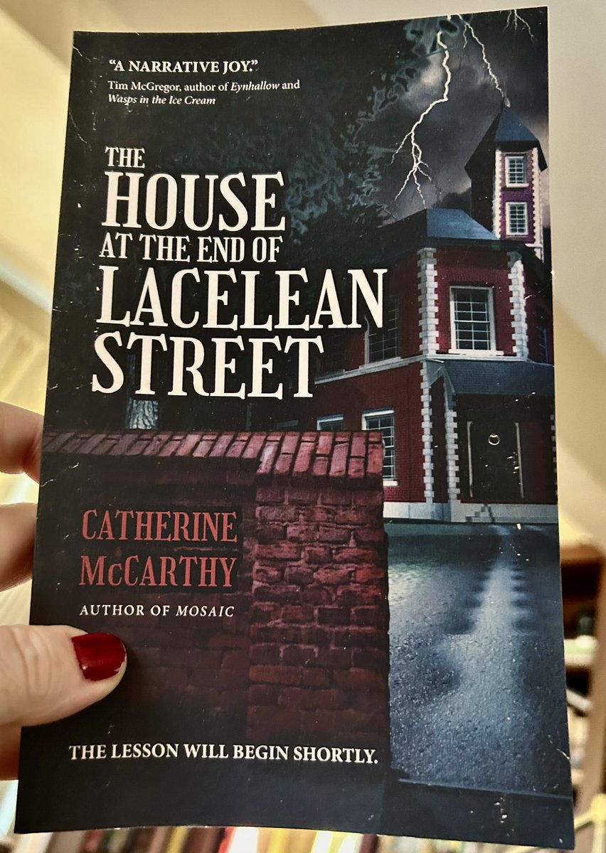 Bookmail! Congratulations to @serialsemantic Catherine McCarthy for her latest! Excited to dive in 🖤