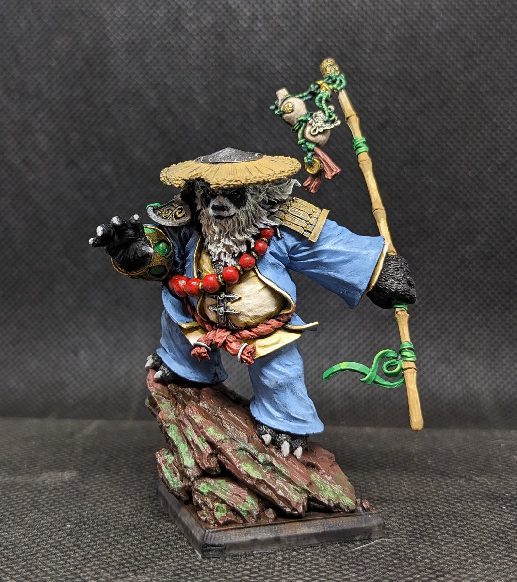 Finished Wong the Panda. 

#miniaturepainting  #paintingminis