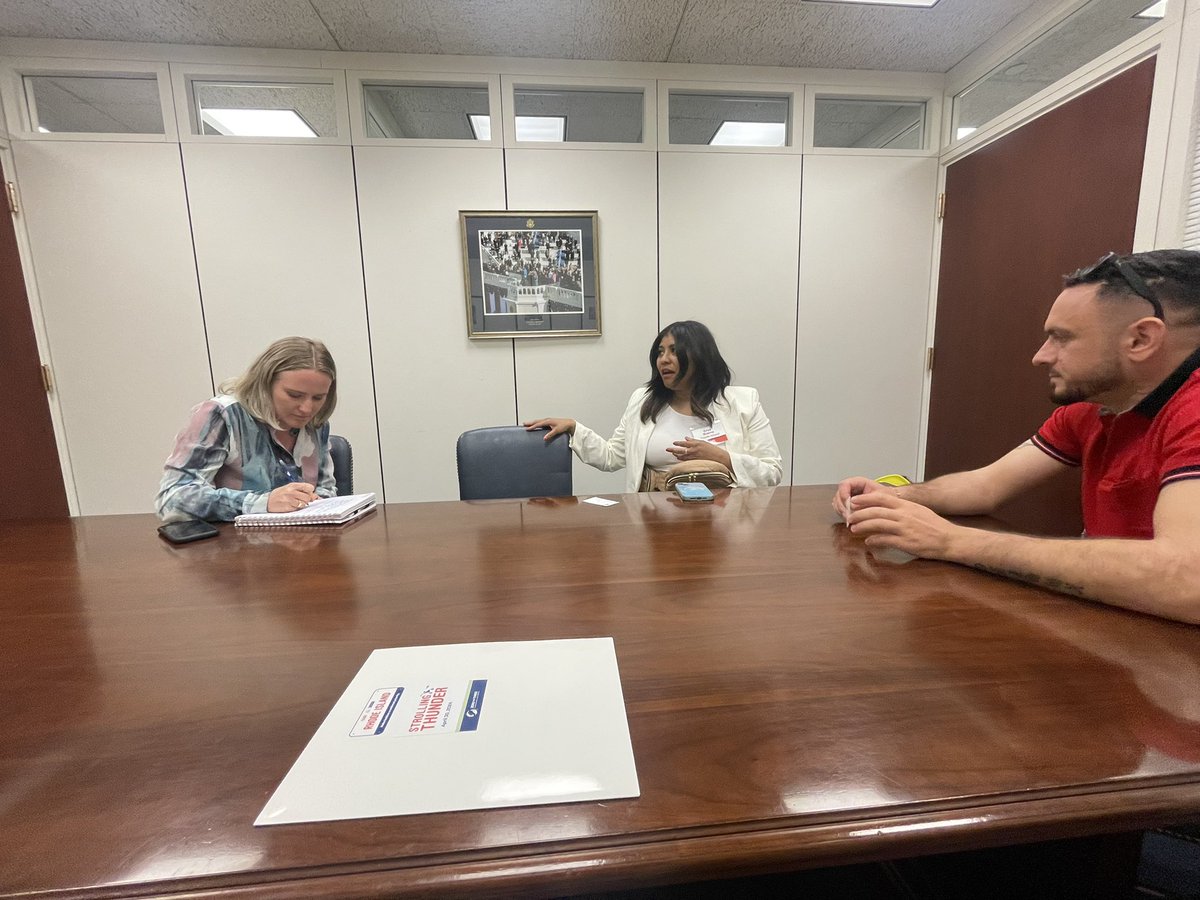 Thank you Ally Crha @SenWhitehouse office for talking to Cruz Bueno & family about why federal investments in child care is so important to #RI families. Thank you for your commitment to #ThinkBabies! 

#StrollingThunder @ZEROTOTHREE @RIKidsCount @RIghStartRI