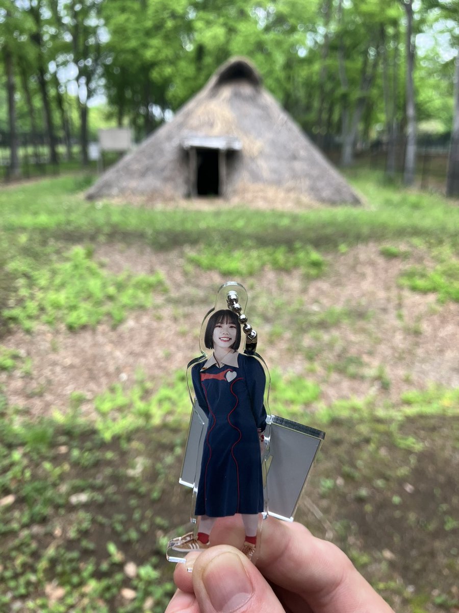 洋服に穴が開かないクリニック 31-AL0002_540.jpg