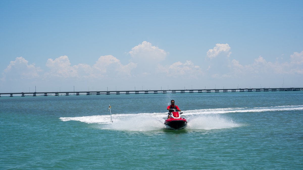 Feel your heart race as you soar across the bay 🌊 Our beautiful open waters call for endless adventure!

#SoPadre #TexasBestBeach