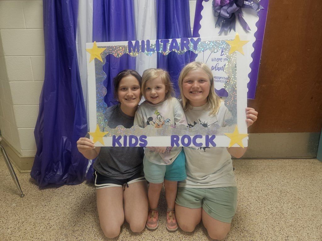 We had a wonderful evening of games, crafts, and food as we celebrated our HES military families tonight! Thank you for your service! 💜 #MilitaryFamilyNight #Community #CPSCelebrates #MilitaryChild #PurrpleUp