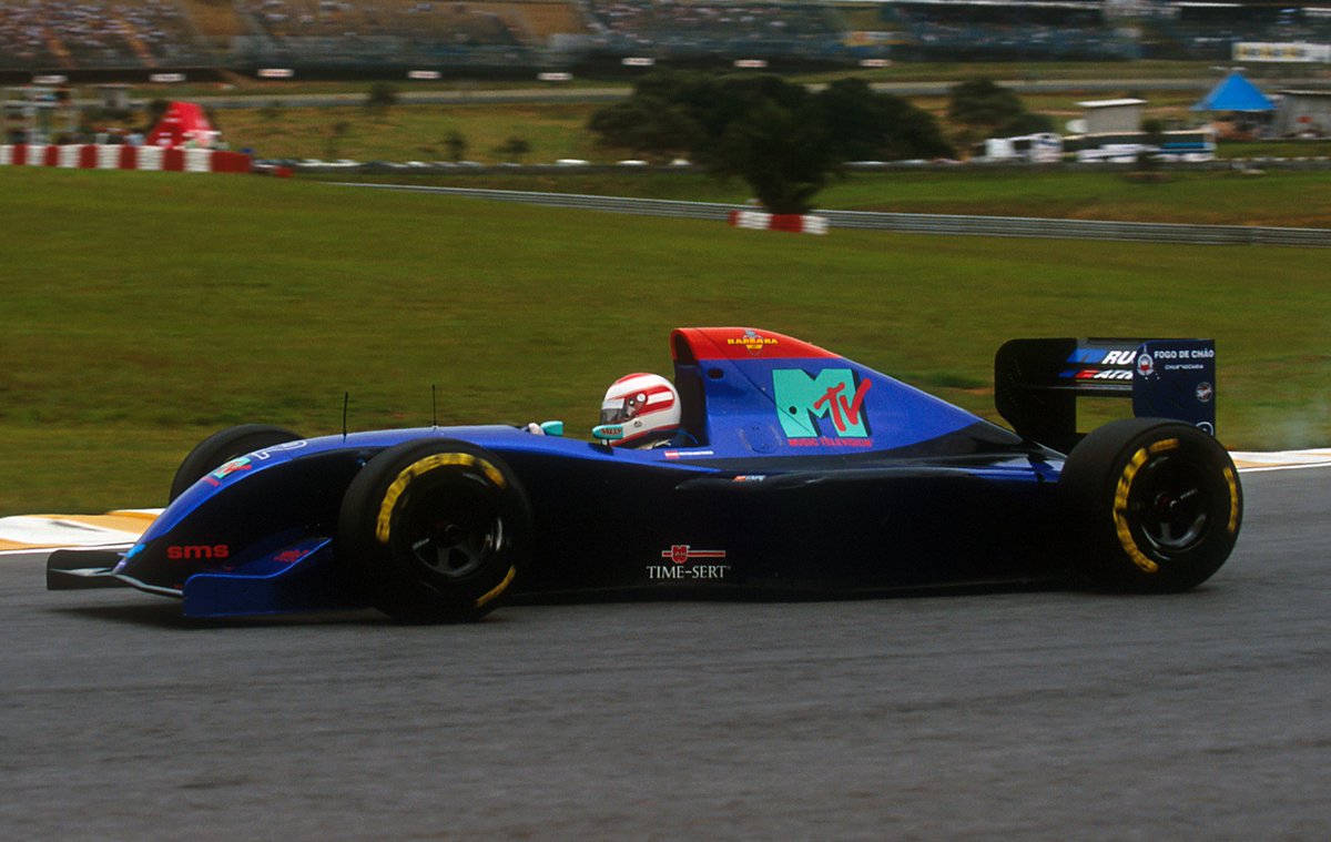 Hace 30 años, durante el sábado del trágico fin de semana de Imola 1994, fallecía el austriaco Roland Ratzenberger.

#e1m #f1 #equipo1media