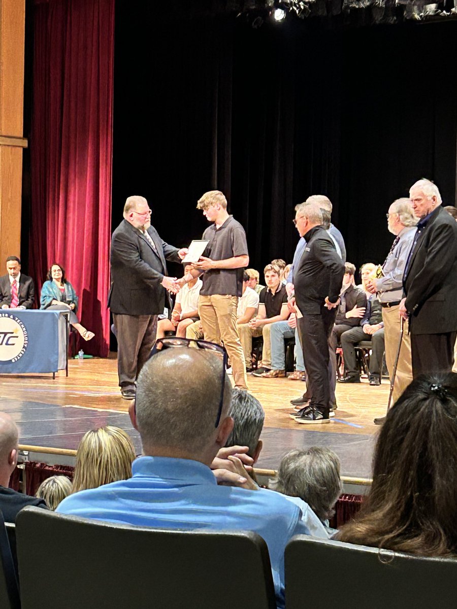 Congrats, Ryan on winning the automotive technology awards & scholarships tonight! 💙🦁💛