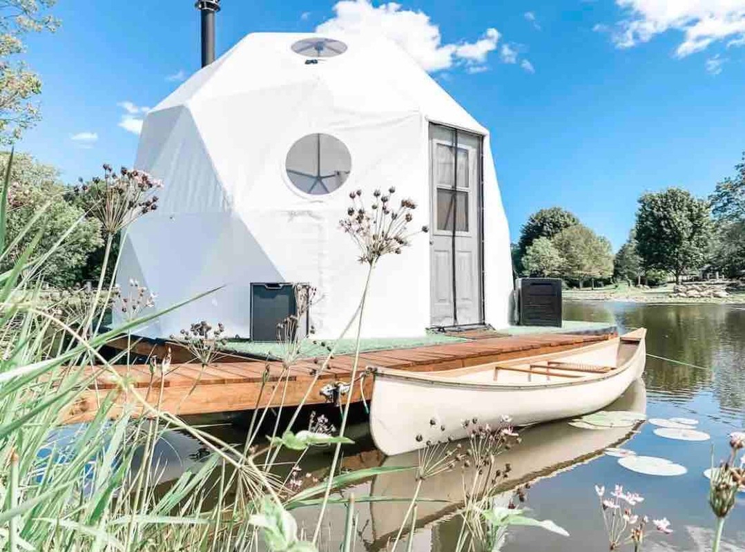 A floating dome can be real! The imagination has no boundaries, let the mind fly and see where we go! 

This 16ft/5 m dome is an Airbnb in Essex, Ontario, Canada.

#dome #glamping #pacificdomes #domelover #airbnb #geodesicdomes #domeliving #floatinghome #amazingplaces