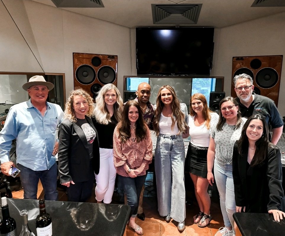 Solid album listening hang with @carlypearce, colleagues, and friends. 'hummingbird' arrives on June 7.