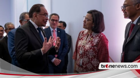 Anwar Ibrahim: Negara Islam Perlu Konsisten, Pastikan Israel Diadili: Perdana Menteri  Malaysia Anwar Ibrahim mengatakan seluruh negara Arab dan negara Islam perlu konsisten dan tegas menuntut keadilan bagi rakyat Palestina dengan memastikan Israel… dlvr.it/T6FCgz