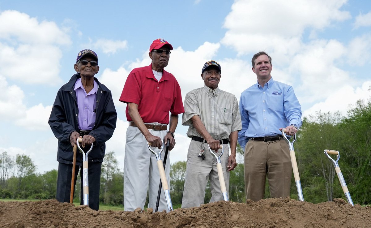 It felt great to join local veterans Albert Wess, David Downey and William Woodford yesterday in Paris. We broke ground on the new solid waste and recycling center, making good on a promise to relocate the waste transfer station outside of the West Side neighborhood.