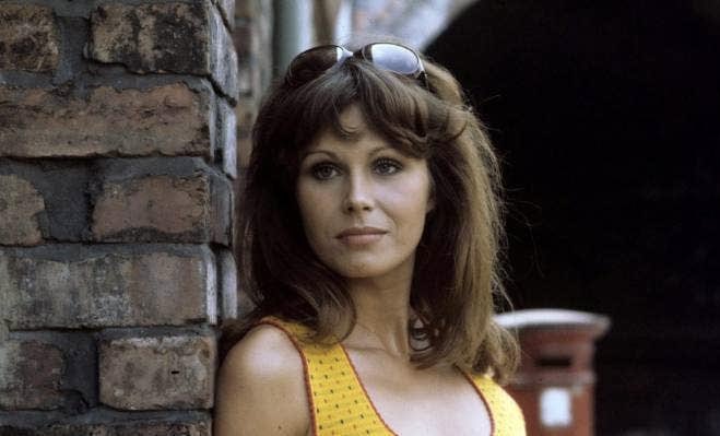 Happy Birthday to Joanna Lumley. Her many TV roles included a stint on Coronation Street in 1973. She played Elaine Perkins,who was one of Ken Barlow’s many love interests. #Corrie #ClassicCorrie #CoronationStreet #JoannaLumley