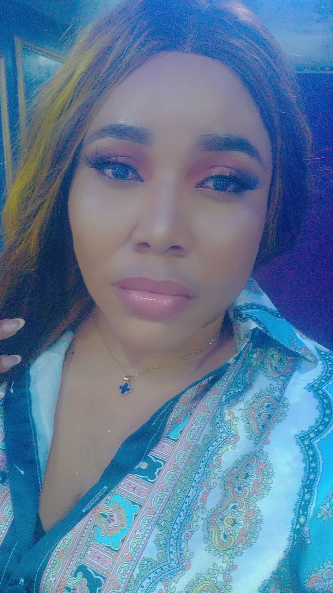 Ify™️👠Navy⚓ 💋 tweet media