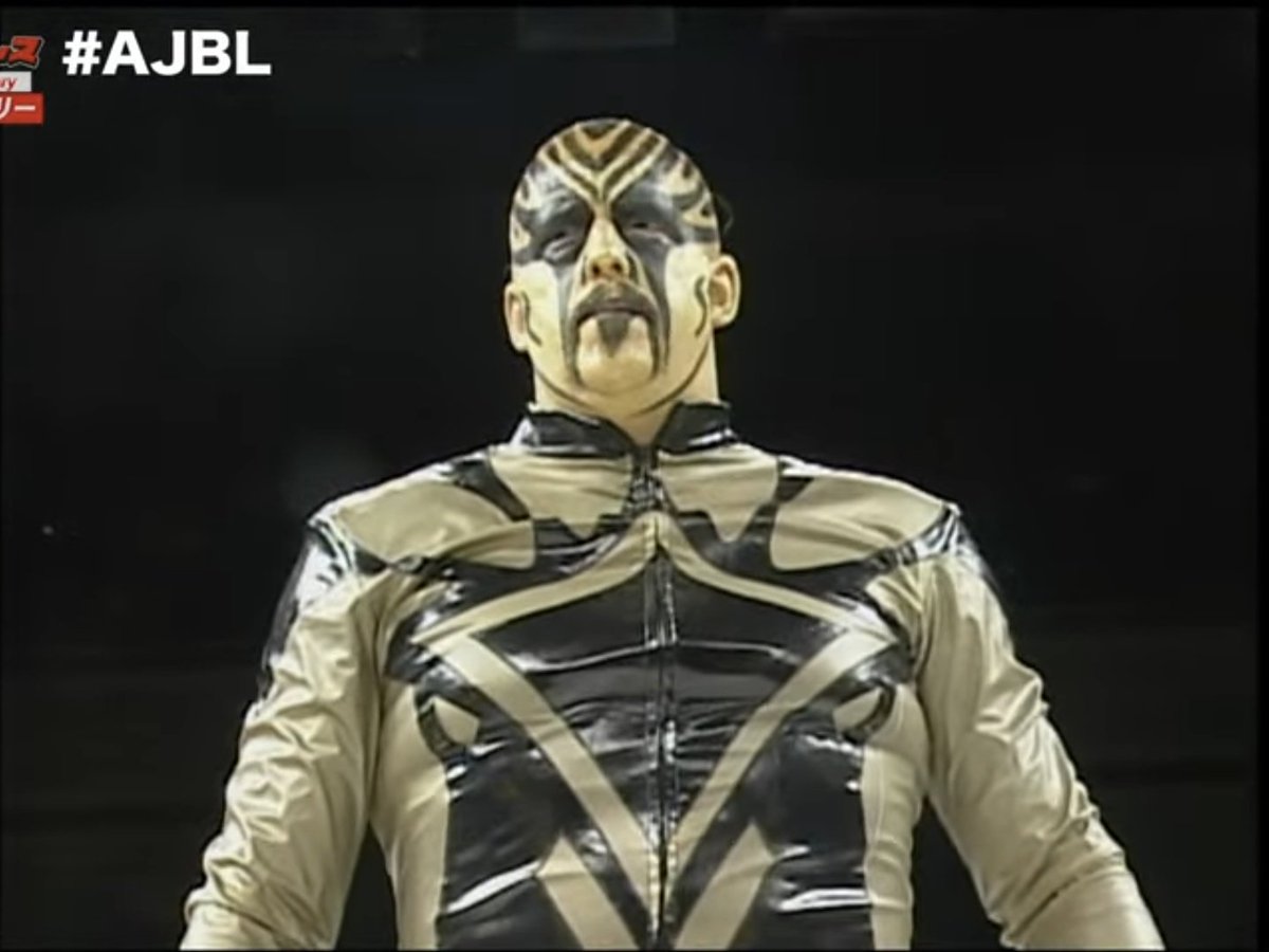 I was today years old when I found out @dustinrhodes wrestled in Japan under the name 'Gold Dustin' I fuckin love wrestling