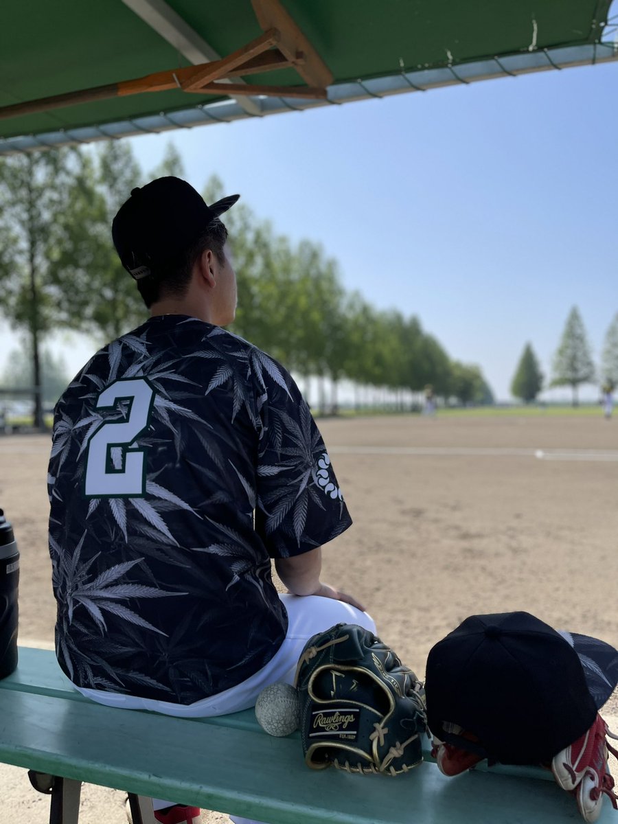 最近、こうゆう写真撮るのハマってます笑
一眼レフカメラを持っていますが、iPhoneでも十分ですね！！📸
5月4日から高松宮杯2部の埼玉県大会が始まるのでこの連休中にしっかり身体を整えたいと思います☺️