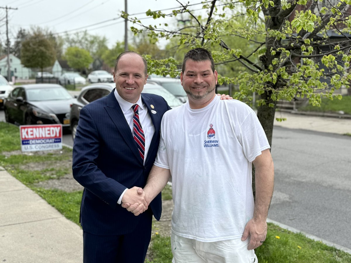 We’re keeping it moving today - from the Town of Tonawanda ➡️ City of Buffalo and everywhere in between! Less than two hours until polls close - you still have plenty of time to get out and cast your vote in the Special Election!