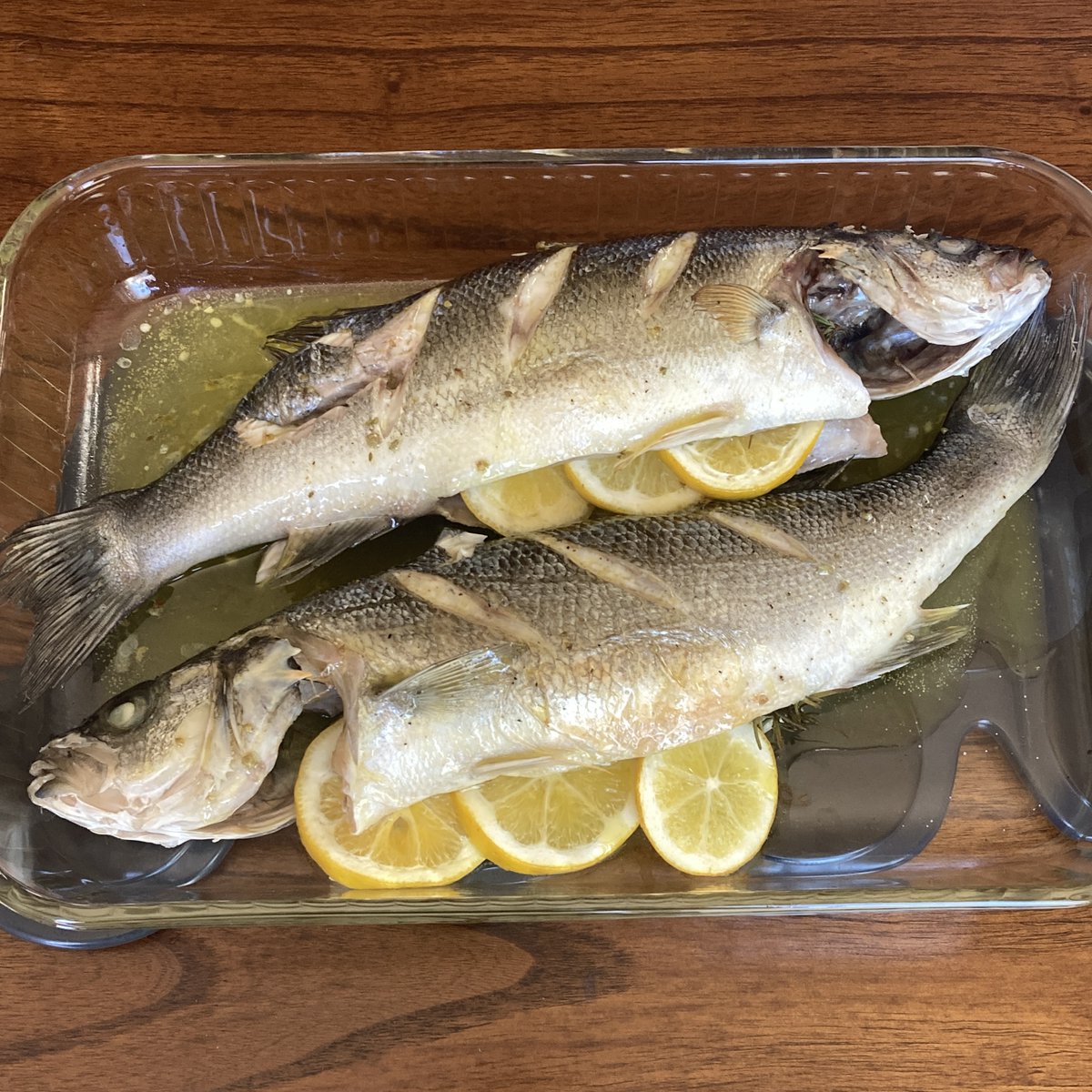 Branzino is my favorite fish to cook whole and Greek is one of my favorite cuisines. Combine the two and you get this super tender Greek Style Roasted Branzino with garden fresh rosemary & lemon #bayarea #foodblog #foodblogger #cookwithzee #homecooking - cookwithzee.blogspot.com/2024/04/greek-…