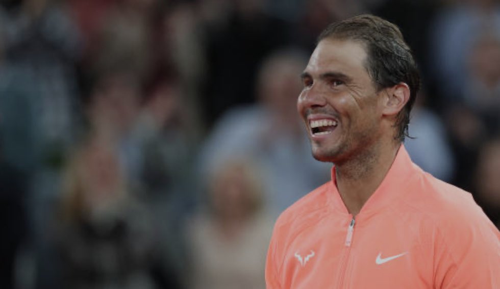 🇪🇸 NADAL, tras su último MMO:

🗣️ “He podido despedirme a un nivel decente en pista, para mí esto significa todo. Me llevo de aquí un recuerdo inolvidable, nunca podré dar las gracias lo suficiente. No sé si será mi última vez en España, si es así, ha sido un momento imborrable”