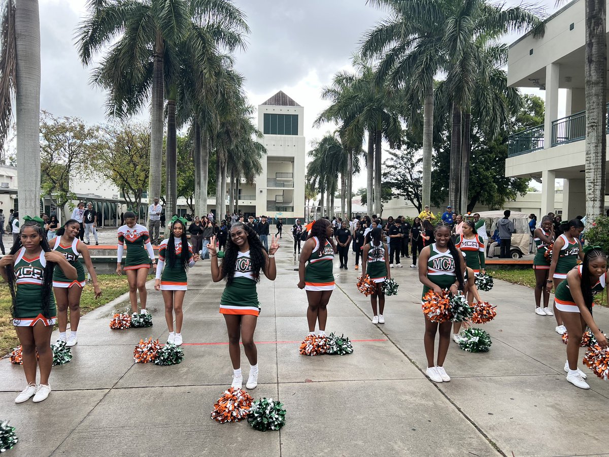 Groundbreaking Ceremony for our new STEM Building!! It’s A Great Day To Be A Mustang!! @HowardHepburn @DanFoganholi @debbi_hixon @JoshLevyHlwd @hwdbiederman @Mr_P_MCA @abroomsville @BrittanyMeinsen @MrCainBroward @BCPS_SMART @browardschools