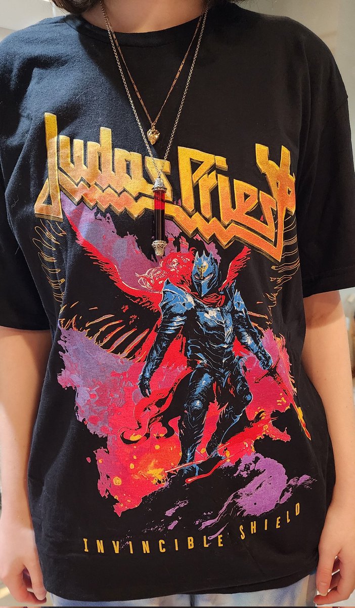 Alex's 🤘NEW🤘 #metal shirt of the night purchased at the #JudasPriest show at the Covelli Center in Youngstown, OH, on 4/27/24. More coming from this show in the coming days. Everyone have a great Tuesday night, and all hail the #MetalGods!!! #InvincibleShield #HeavyMetal