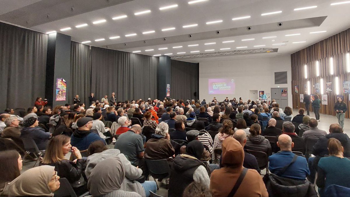 Succès incroyable pour les insoumis 🔥

1000 personnes à Grenoble
300 personnes à Bezons
350 personnes à Trappes
450 à Saint-Étienne du Rouvray

Quelque chose se passe malgré l’acharnement des médias et de l’ordre établi 🐢