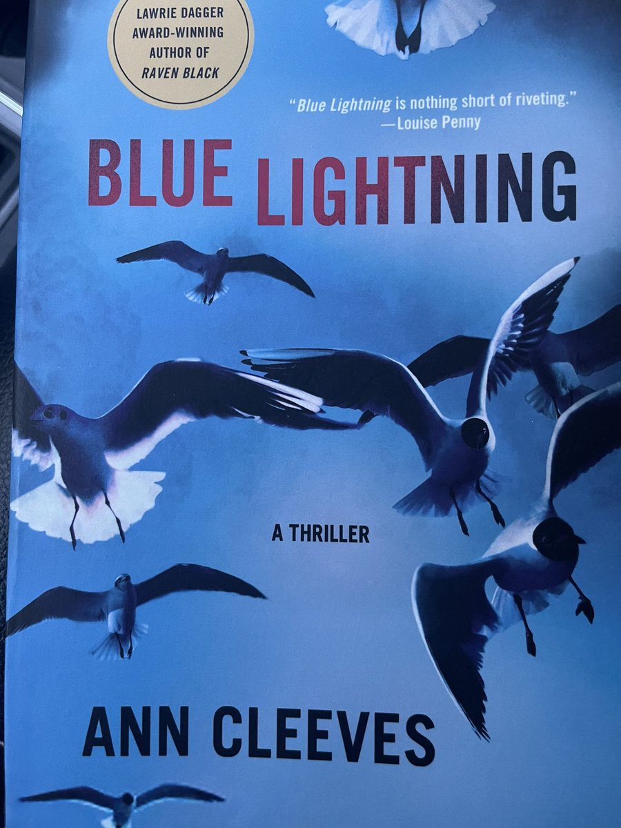 Not sure how I end up reading murder mysteries involving birds. @AnnCleeves