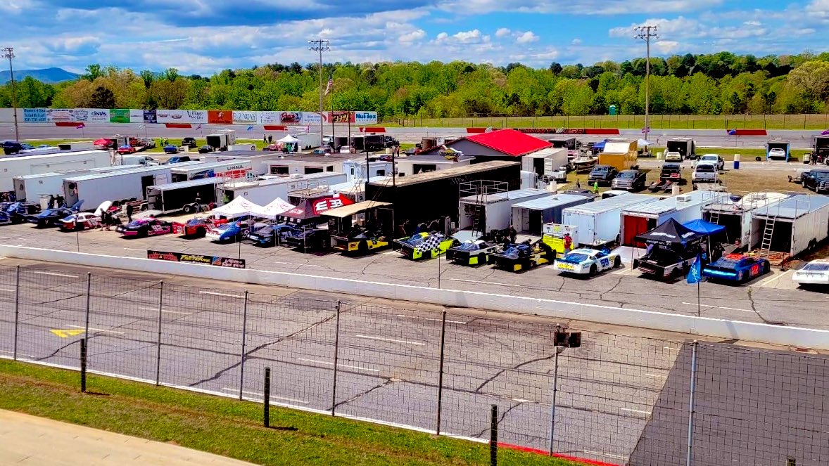 Please Help out Short Track Community by taking 45 Seconds to sign this petition to help out with weekly testing at one of the Best Racetracks in America, Tri-County Motor Speedway 👇🏻👇🏻👇🏻👇🏻👇🏻👇🏻👇🏻👇🏻👇🏻👇🏻👇🏻 ipetitions.com/petition/tri-c…