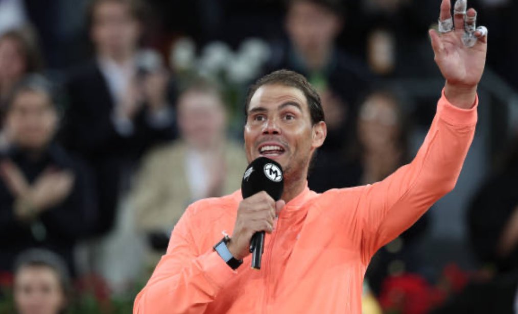 🇪🇸 NADAL, tras su último MMO:

🗣️ “Para mí el círculo está totalmente cerrado, no me imaginaba seguir aquí a los 38 años. Pese a todos los problemas que he tenido, no hay un ápice de queja. Las lesiones me han hecho sufrir, pero también me permitieron valorar mejor las cosas”