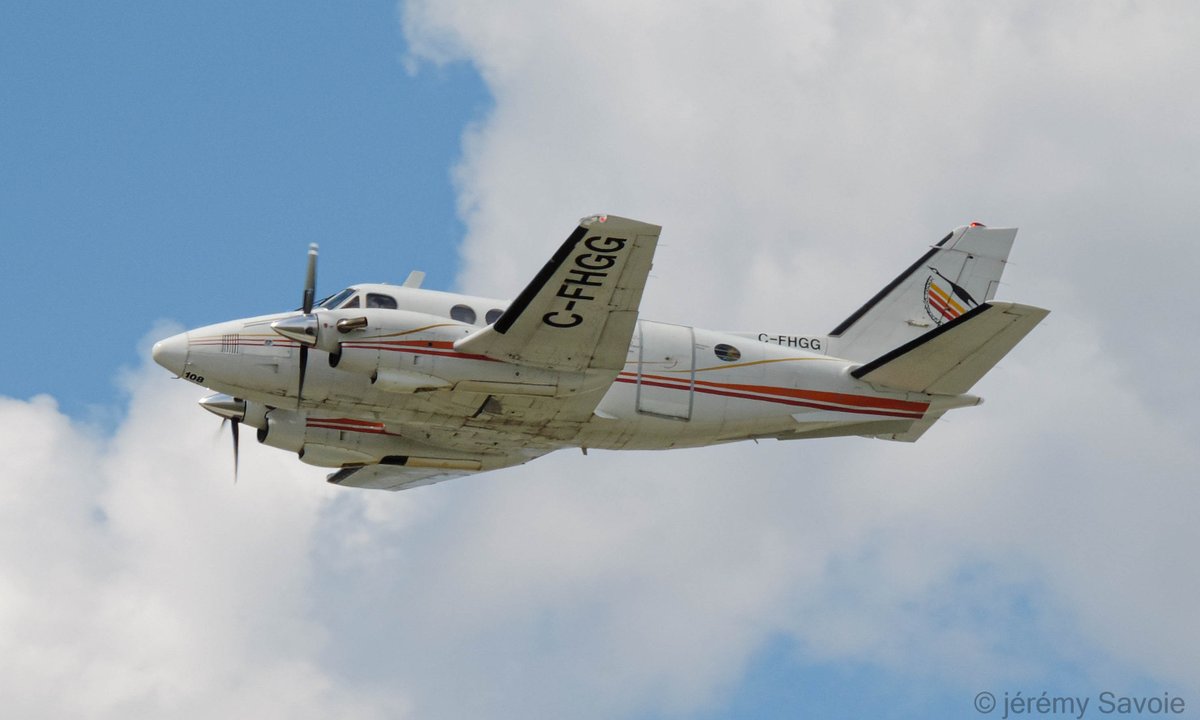 Un King Air d'Air Creebec décollant de la 24G

C-FHGG, Beech A100 King Air , Air Creebec. [CYUL]. 2016.                                   

#aviation #AvGeek #montreal #yul #canada #aircreebec #kingair #beech